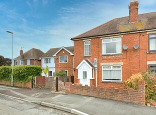 3 bedroom semi-detached house for sale in Old Painswick Road, Gloucester, GL4