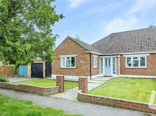 3 bedroom bungalow for sale in Pear Trees, Ingrave, Brentwood, Essex, CM13