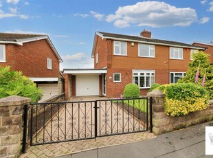 3 bedroom semi-detached house for sale in Wallis Way, Stoke-On-Trent, ST2