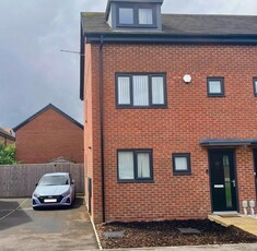 3 bedroom semi-detached house for sale in Westbrick Avenue, Hull, East Riding Of Yorkshire, HU3