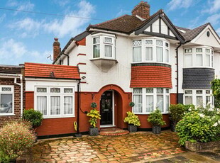 3 Bedroom Semi-detached House For Sale In Winchmore Hill