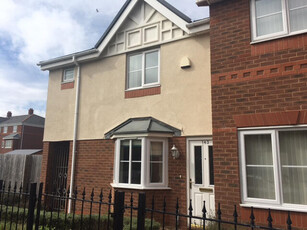 3 bedroom terraced house for rent in Regency Square, Warrington, Cheshire, WA5