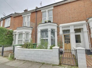 3 bedroom terraced house for sale in Bath Road, Southsea, PO4