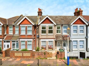 3 bedroom terraced house for sale in Royal Parade, Eastbourne, BN22