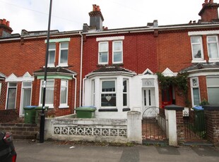 3 bedroom terraced house for sale in Shirley , Southampton, SO16