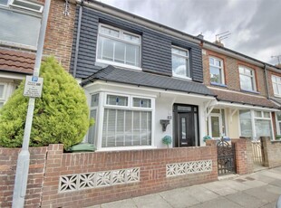 3 bedroom terraced house for sale in Target Road, Portsmouth, PO2