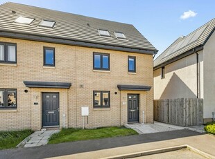 3 bedroom town house for sale in 31 Ferrier Medway, Gilmerton, Edinburgh, EH17 8PW, EH17