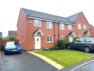 3 bedroom town house for sale in Parsons Green, Derby, DE22