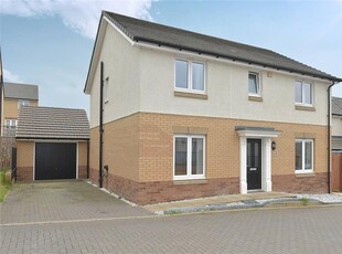 4 bed detached house for sale in Newarthill
