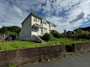 4 bedroom detached house for rent in Kenmore Crescent, Bristol, BS7