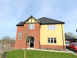 4 bedroom detached house for sale in Drayton High Road, Drayton, Norwich, Norfolk, NR8