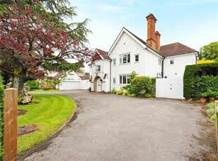 4 bedroom detached house for sale in Greenhills Road, Charlton Kings, Cheltenham, Gloucestershire, GL53