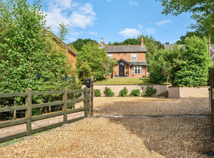 4 bedroom detached house for sale in Hungerford, Bursledon, Hampshire, SO31