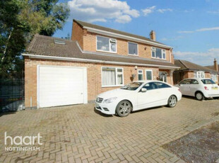 4 bedroom detached house for sale in Oakfield Road, Nottingham, NG8