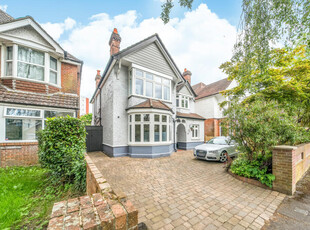 4 bedroom detached house for sale in Shirley Avenue, Shirley, Southampton, Hampshire, SO15