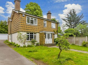 4 bedroom detached house for sale in Sittingbourne Road, Maidstone, Kent, ME14