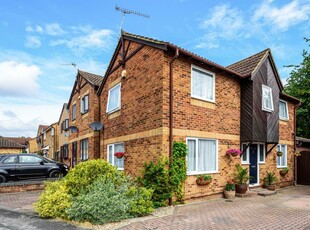 4 bedroom detached house for sale in Swindon, Wiltshire, SN2