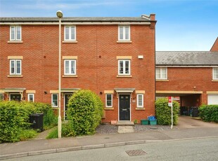 4 bedroom end of terrace house for sale in Cardinal Drive, Tuffley, Gloucester, Gloucestershire, GL4
