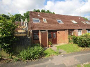 4 bedroom semi-detached house for rent in Langcliffe Drive, Milton Keynes, Buckinghamshire, MK13