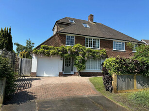 4 bedroom semi-detached house for sale in Butts Hill Road, Woodley, RG5