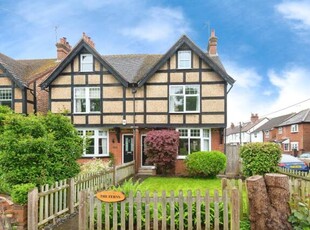 4 Bedroom Semi-detached House For Sale In Dorking, Surrey