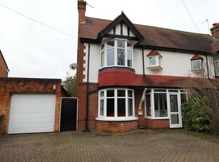 4 bedroom semi-detached house for sale in Loose Road, Maidstone, ME15