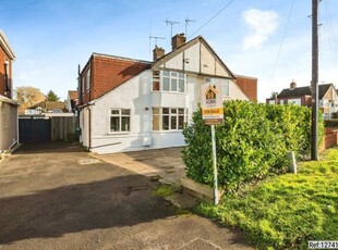 4 Bedroom Semi-detached House For Sale In Potters Bar, Herts