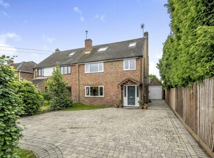 4 bedroom semi-detached house for sale in Southcote, Reading, RG30