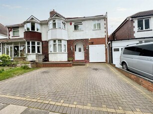 4 bedroom semi-detached house for sale in Warren Hill Road, Great Barr, Birmingham, B44