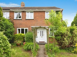 4 bedroom semi-detached house for sale in Zealand Road, Canterbury, CT1