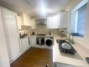 4 bedroom terraced house for rent in **£135pppw Excluding Bills** Yeomans Court, Clumber Road West , The Park, NG7 1EU - TRENT UNI, NG7