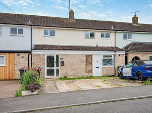 4 bedroom terraced house for sale in Cherry Road, Newport Pagnell, MK16