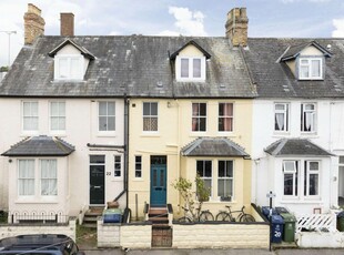 4 bedroom terraced house for sale in Crown Street, East Oxford, OX4