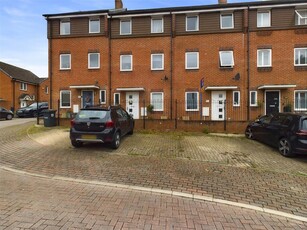4 bedroom terraced house for sale in Marlstone Close, Gloucester, Gloucestershire, GL4