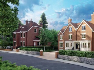 4 bedroom town house for sale in Dryden Court, Guildford, Surrey, GU1