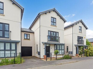 4 bedroom town house for sale in Flora Close, Cheltenham, GL52