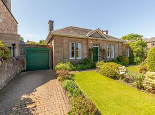5 bedroom detached house for sale in Cumin Place, Edinburgh, EH9