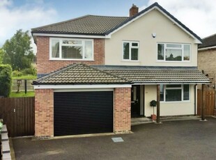 5 bedroom detached house for sale in Loxley Road, Glenfield, Leicester, LE3