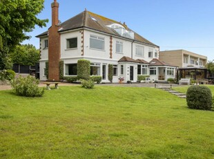 6 bedroom detached house for sale in North Foreland Avenue, Broadstairs, CT10
