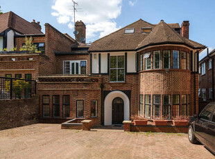6 Bedroom Semi-detached House For Sale In Highgate