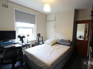Studio flat for rent in Belmont Road, SO17