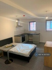 Studio flat for rent in Brunswick Road, Gloucester, GL1