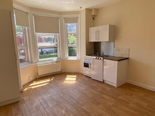 Studio flat for rent in Lodge Road, Southampton, Hampshire, SO14