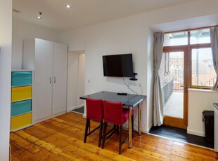 Studio flat for rent in Studio 109, 29A Upper Parliament Street, Nottingham, Nottinghamshire, NG1 2AP, NG1