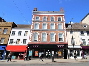 Studio flat for rent in The Drapery, Town Centre - NN1