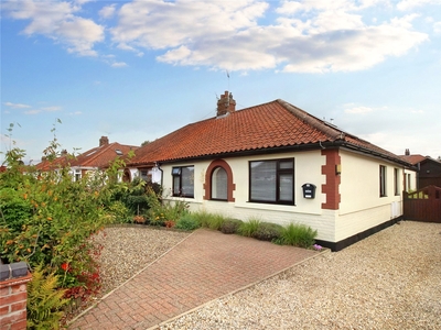 Bush Road, Hellesdon, Norwich, Norfolk, NR6 3 bedroom bungalow in Hellesdon
