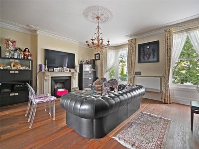 Cromwell Grove, Brook Green, London, W6 3 bedroom house