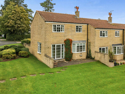 3 Bedroom House For Sale In Harrogate, North Yorkshire