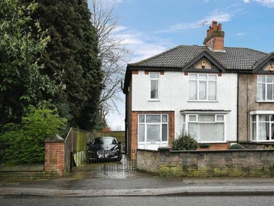 3 Bedroom Semi-detached House For Sale In Sutton-in-ashfield, Nottinghamshire