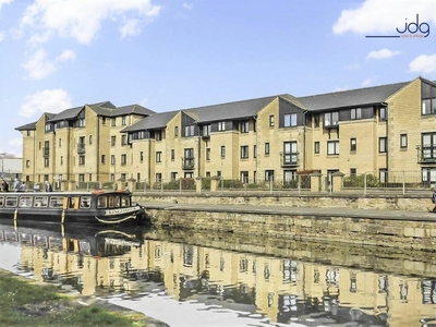 1 bedroom retirement property for sale in Spinners Court, City Centre, Lancaster, LA1
